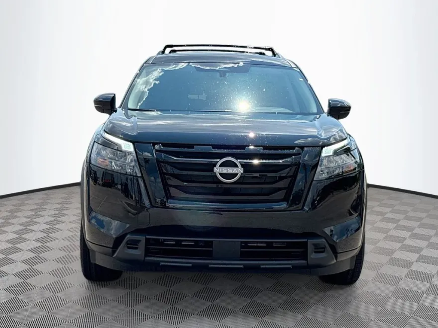 2025 Nissan Pathfinder SV photo 1