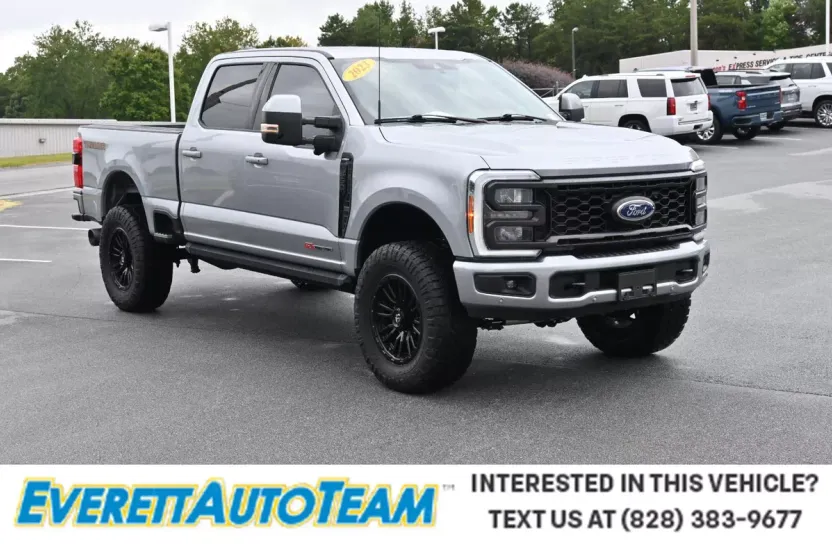 2023 Ford F-350 Lariat photo 1