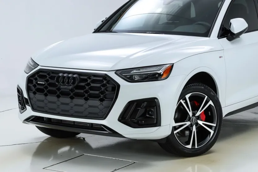 2025 Audi Q5 45 S line Premium Plus photo 1
