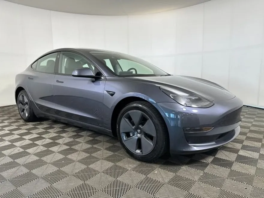 2023 Tesla Model 3 photo 1
