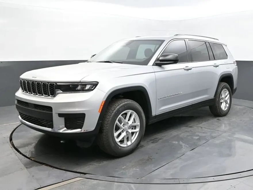 2025 Jeep Grand Cherokee L photo 1