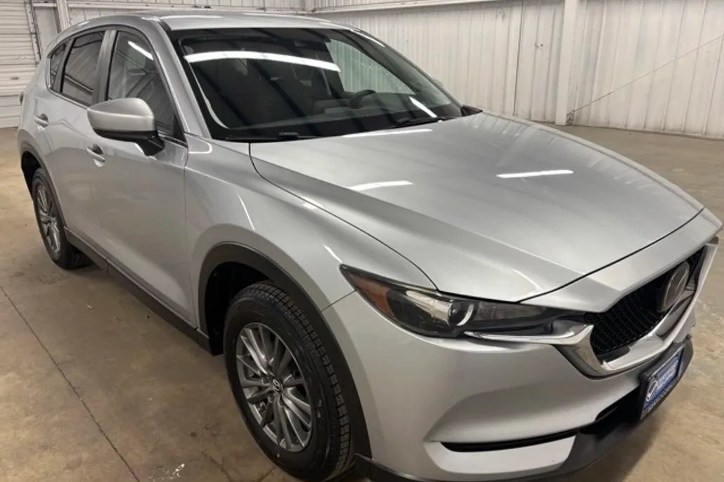 2020 Mazda CX-5 Touring photo 1