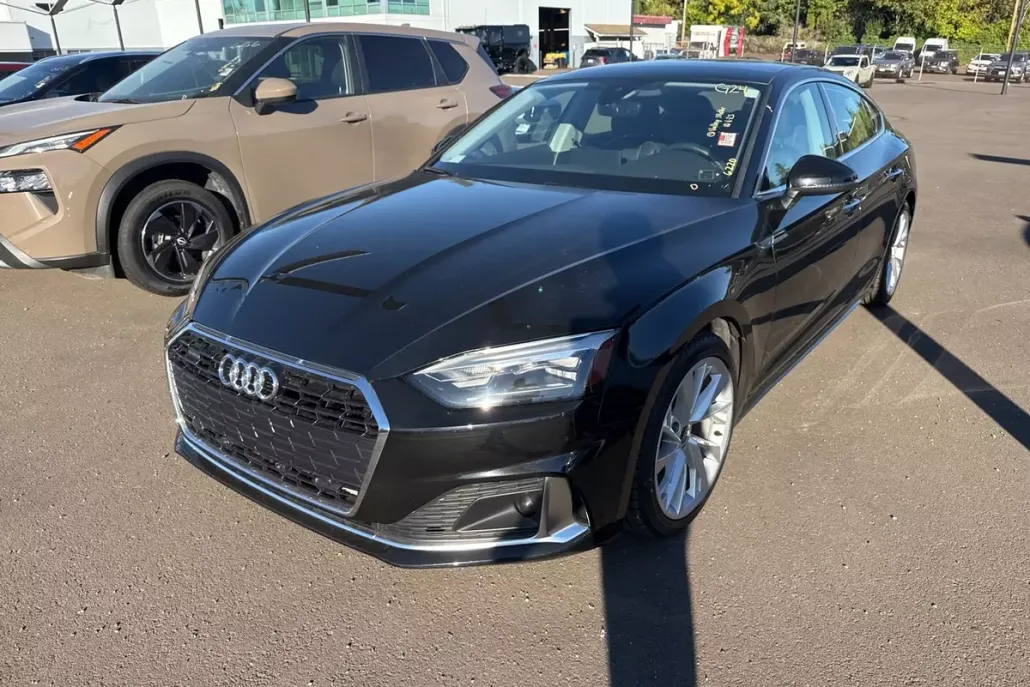 2022 Audi A5 Premium Quattro photo 1