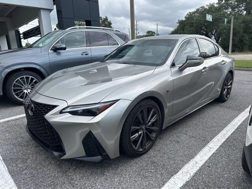 2023 Lexus IS 350 F SPORT photo 1