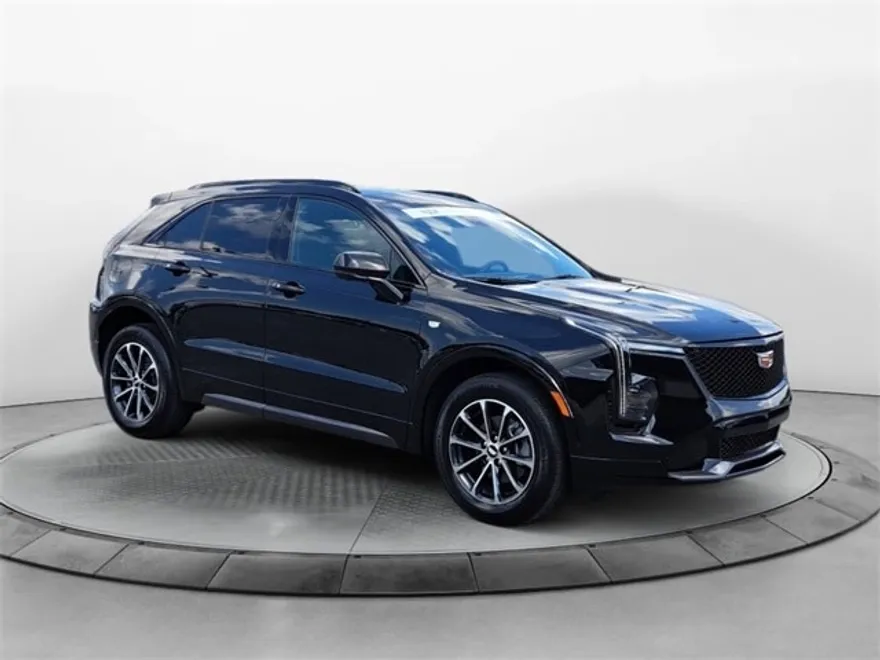 2025 Cadillac XT4 Sport photo 1