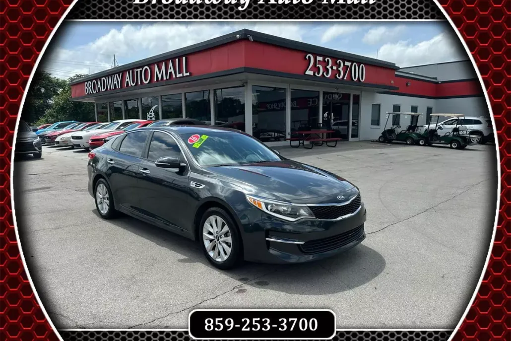 2016 Kia Optima LX photo 1