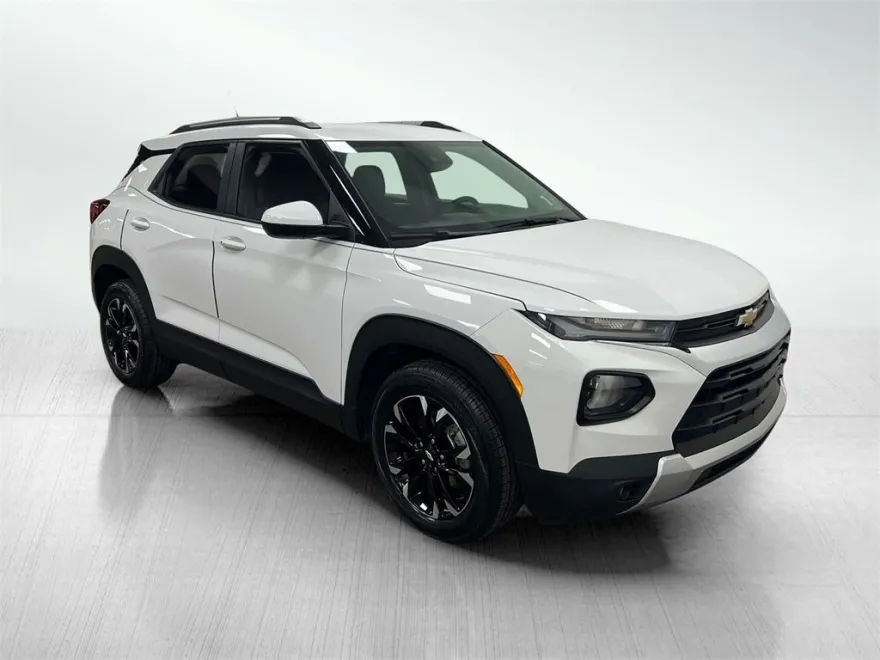 2023 Chevrolet Trailblazer LT photo 1