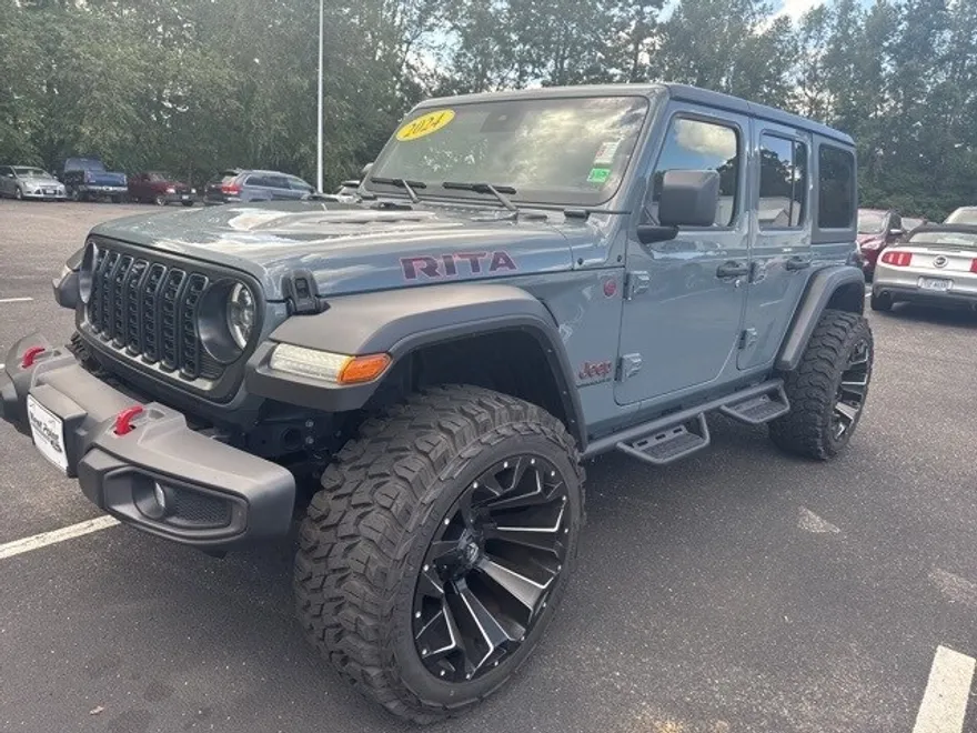 2024 Jeep Wrangler Rubicon photo 1
