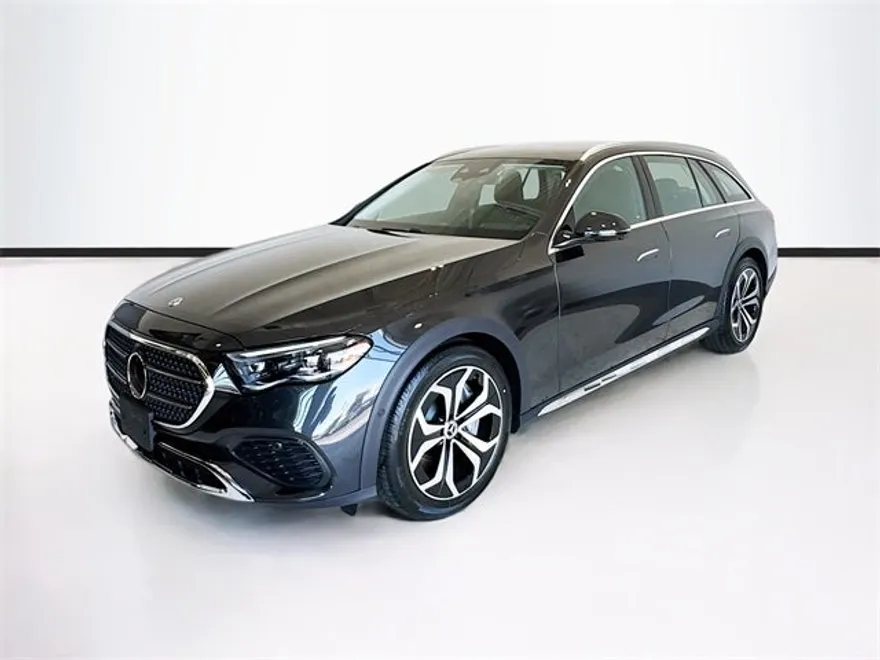 2025 Mercedes Benz E 450 photo 1