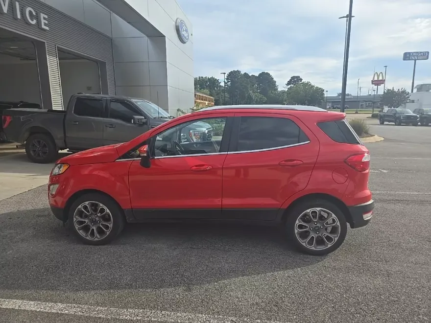 2021 Ford EcoSport Titanium photo 1