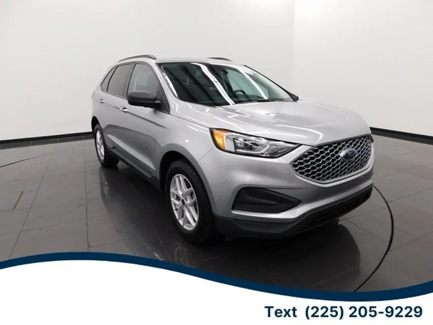 2023 Ford Edge SE photo 1