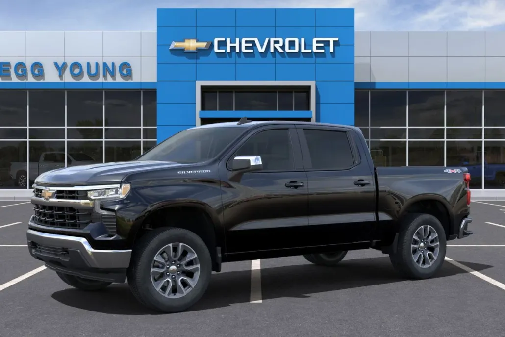 2025 Chevrolet Silverado 1500 LT photo 1