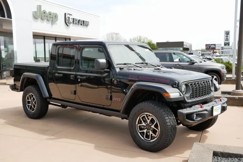 2025 Jeep Gladiator Rubicon photo 1