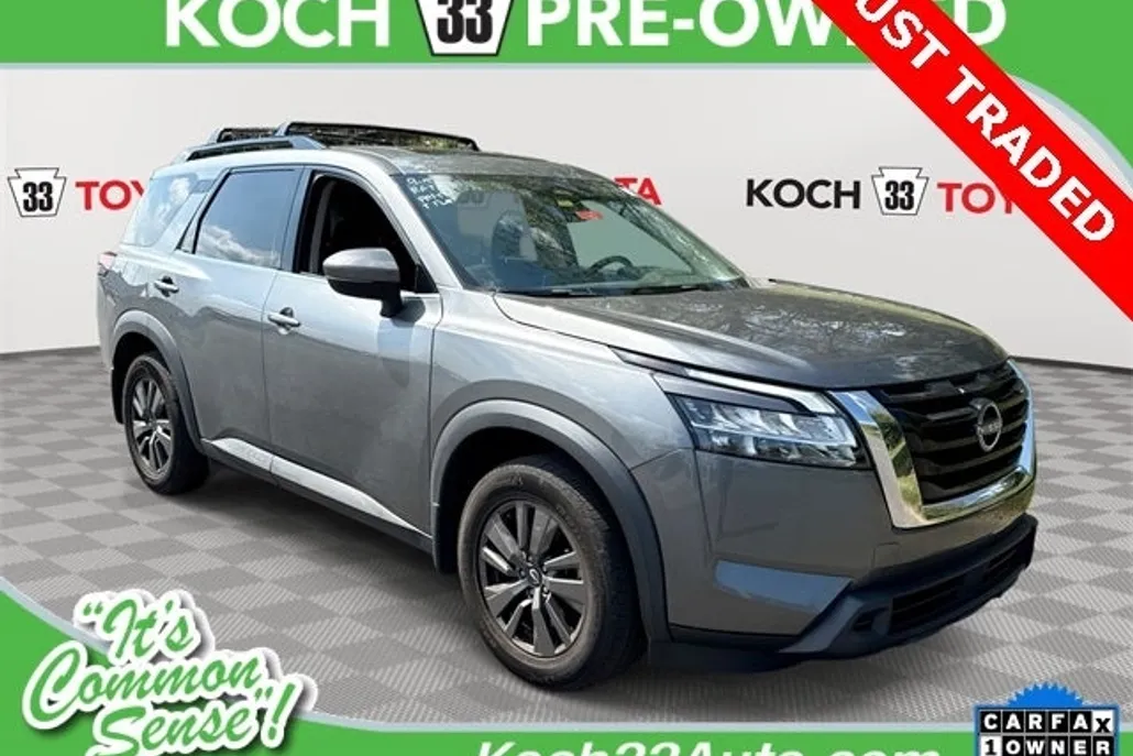 2022 Nissan Pathfinder SV photo 1