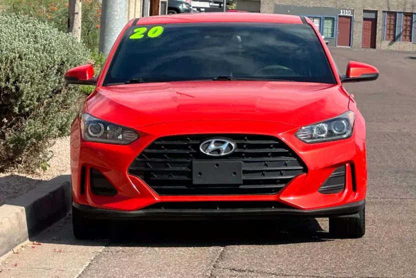 2020 Hyundai Veloster 2.0L Premium photo 1