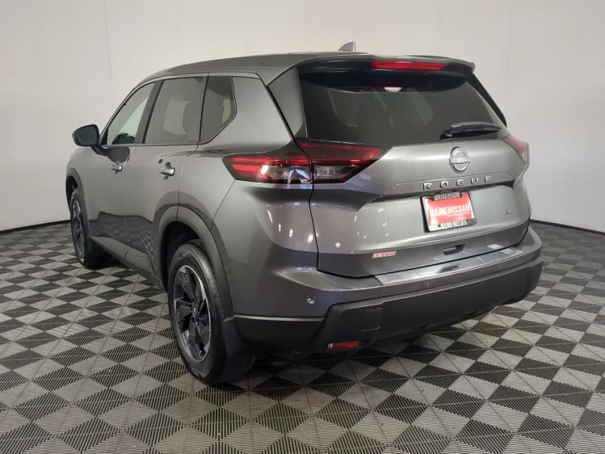 2026 Nissan Rogue SV photo 1