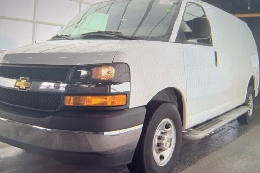 2023 Chevrolet Express 2500 Cargo photo 1