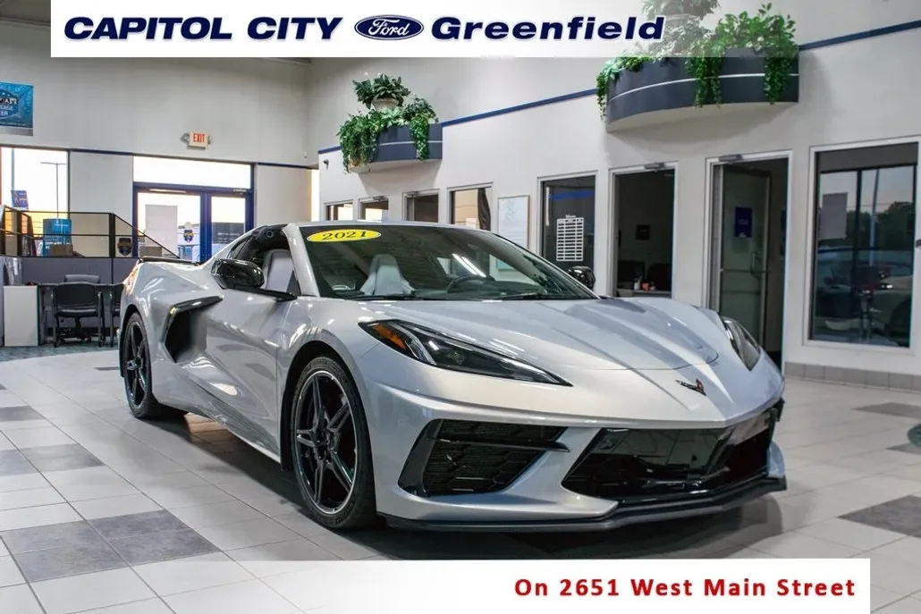 2021 Chevrolet Corvette Stingray 2LT photo 1