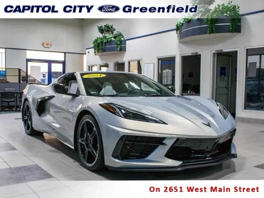 2021 Chevrolet Corvette Stingray 2LT photo 1