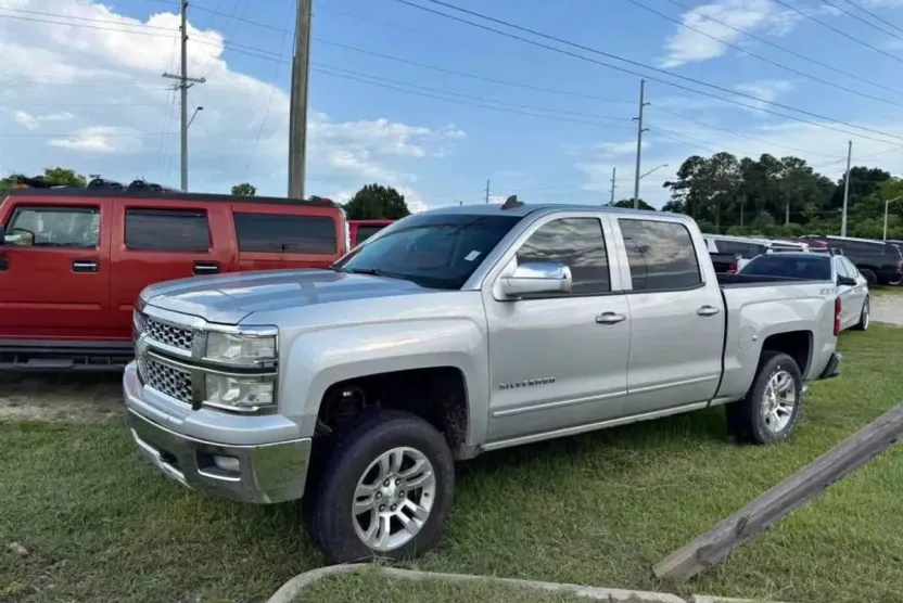 2015 Chevrolet Silverado 1500 Z71 LT photo 1