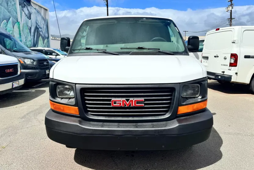 2011 Gmc Savana Cargo 3500 photo 1