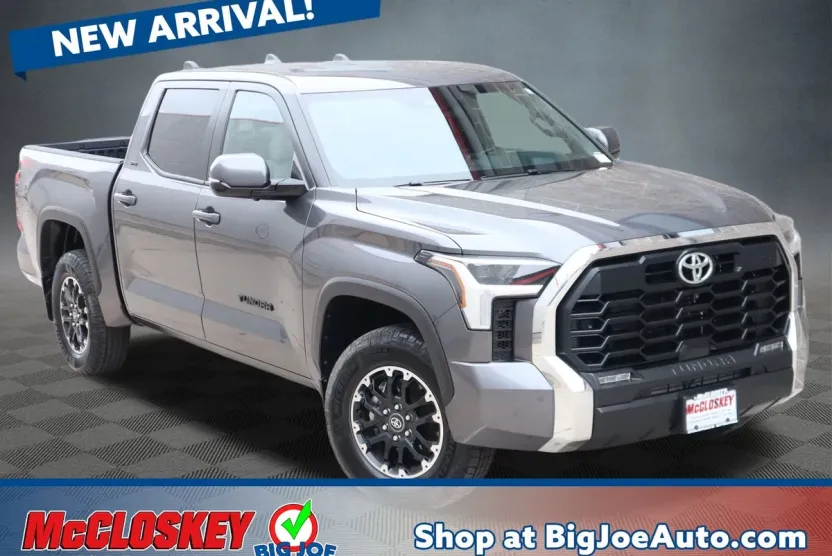 2025 Toyota Tundra SR5 photo 1