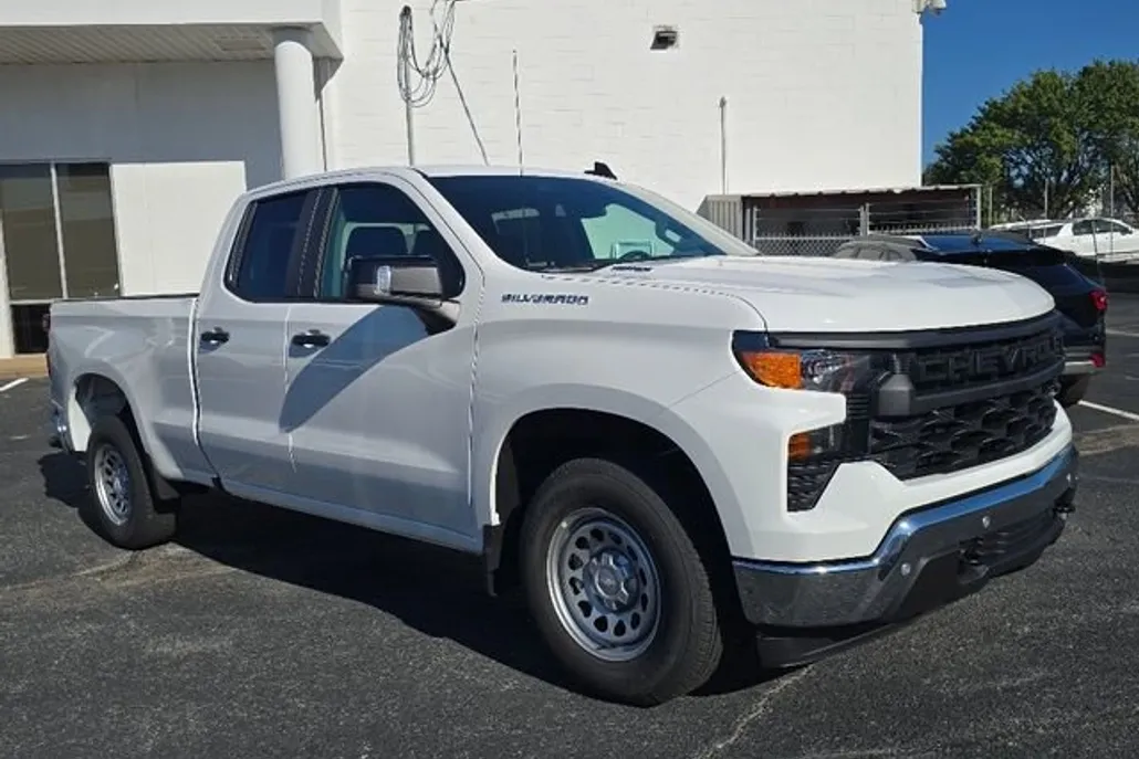 2026 Chevrolet Silverado Work Truck photo 1