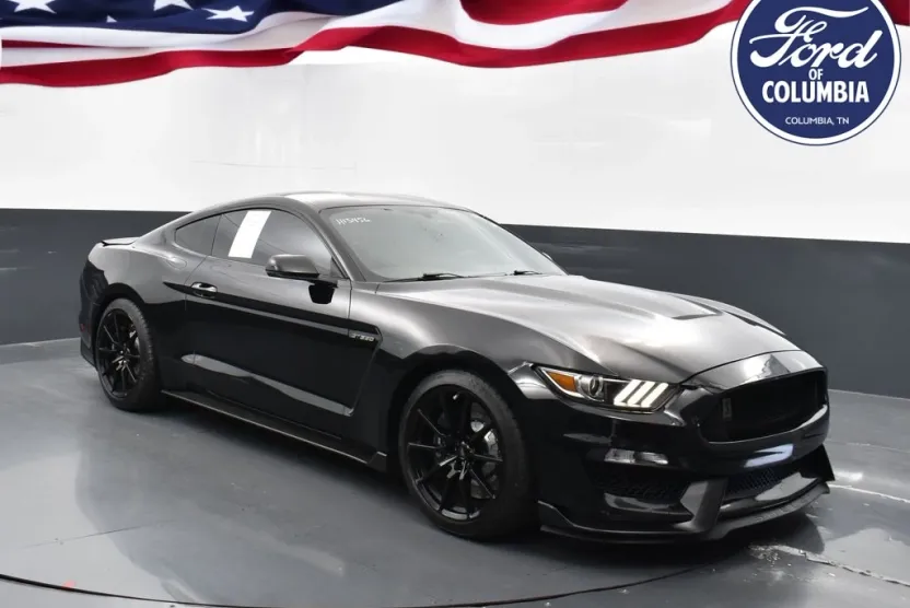 2016 Ford Mustang Shelby GT350 photo 1