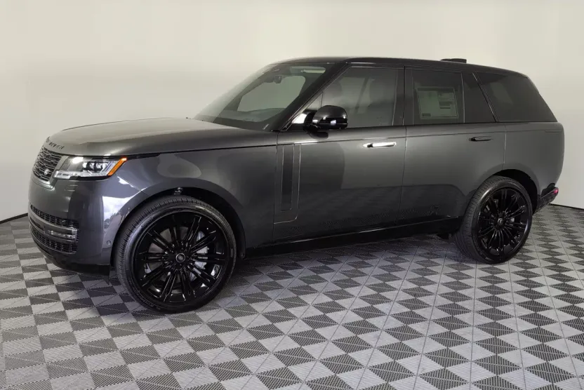 2025 Land Rover Range Rover SE photo 1