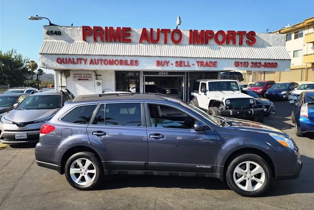 2014 Subaru Outback 2.5i Premium photo 1