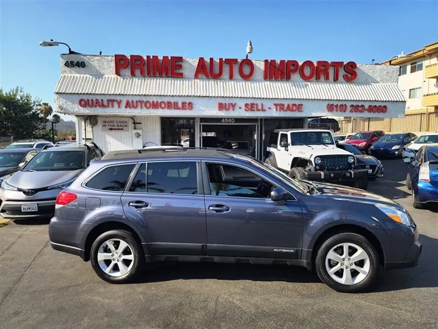 2014 Subaru Outback 2.5i Premium photo 1