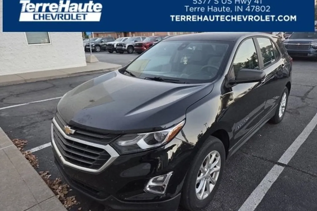 2021 Chevrolet Equinox LS photo 1