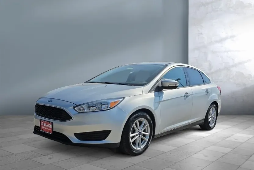 2017 Ford Focus SE photo 1