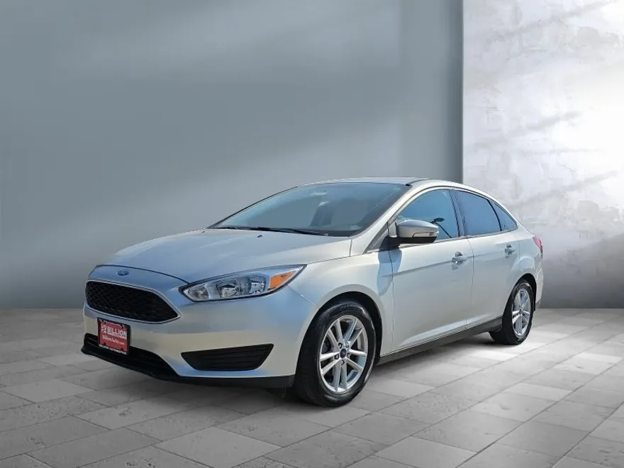 2017 Ford Focus SE photo 1