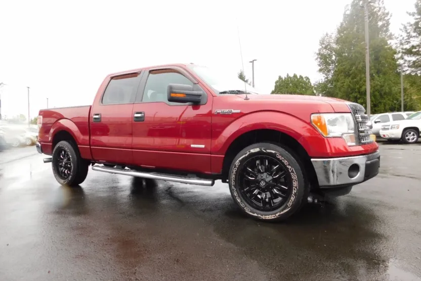 2013 Ford F-150 XLT photo 1