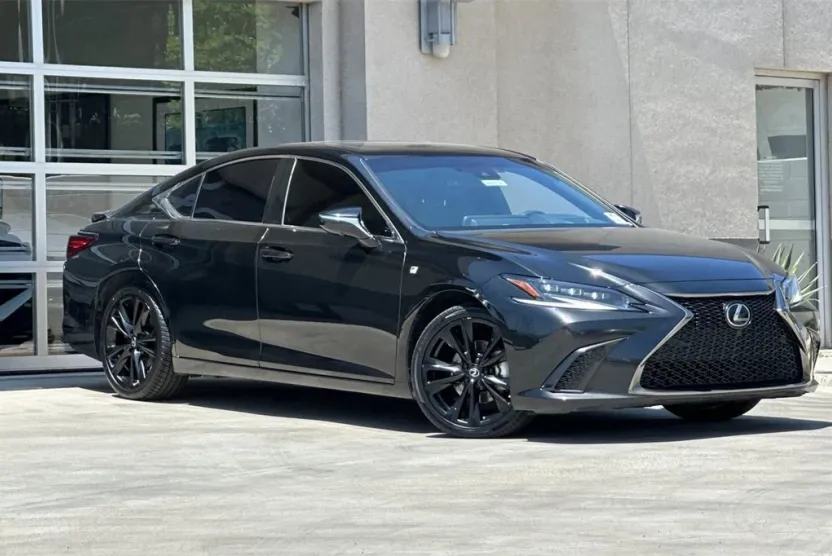 2024 Lexus ES 300h F SPORT Handling photo 1