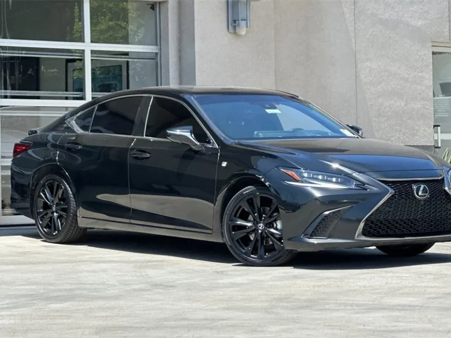 2024 Lexus ES 300h F SPORT Handling photo 1