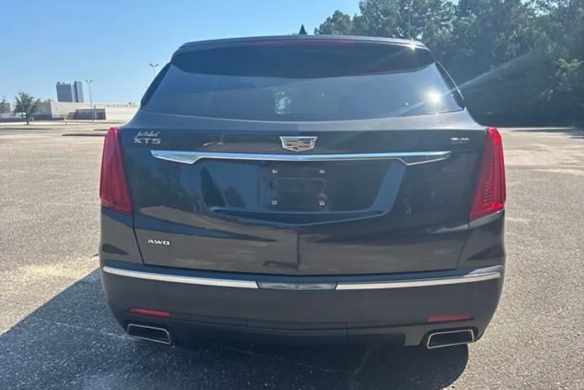 2017 Cadillac XT5 Premium Luxury photo 1