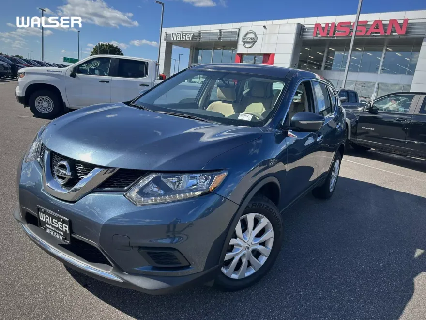 2014 Nissan Rogue S photo 1