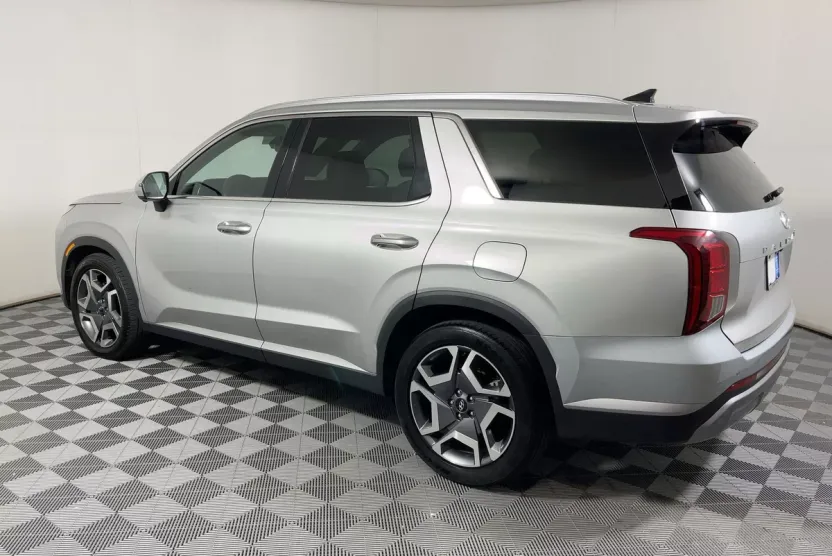 2024 Hyundai Palisade SEL photo 1