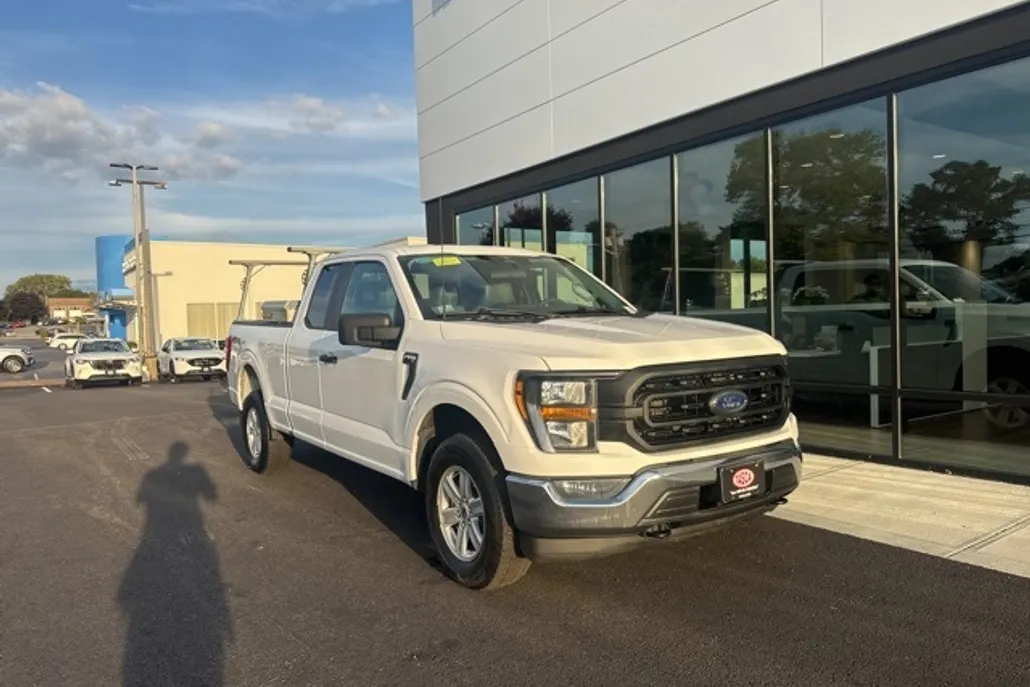2023 Ford F-150 XL photo 1
