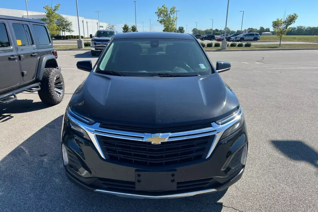 2022 Chevrolet Equinox LT photo 1
