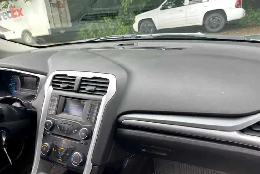 2014 Ford Fusion SE photo 1
