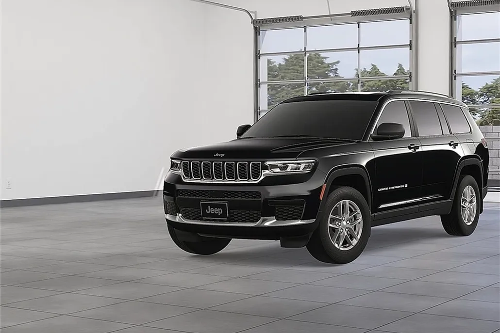 2025 Jeep Grand Cherokee Laredo photo 1