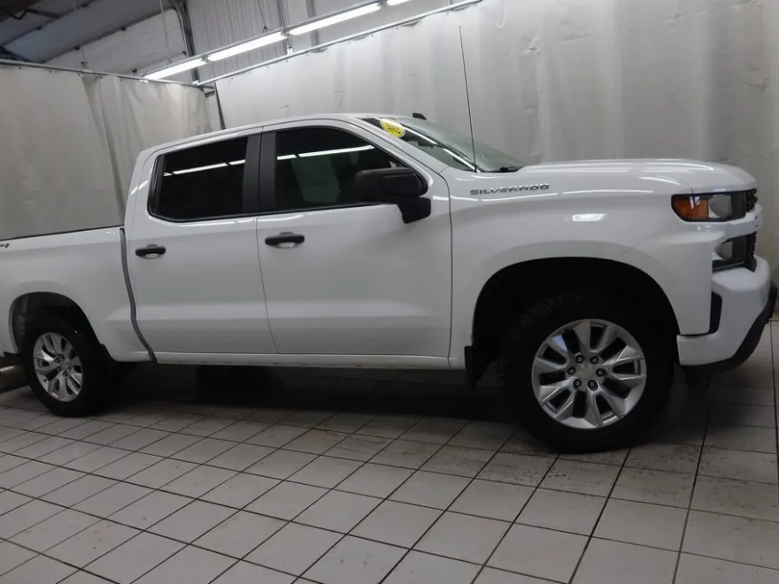 2019 Chevrolet Silverado 1500 Custom photo 1
