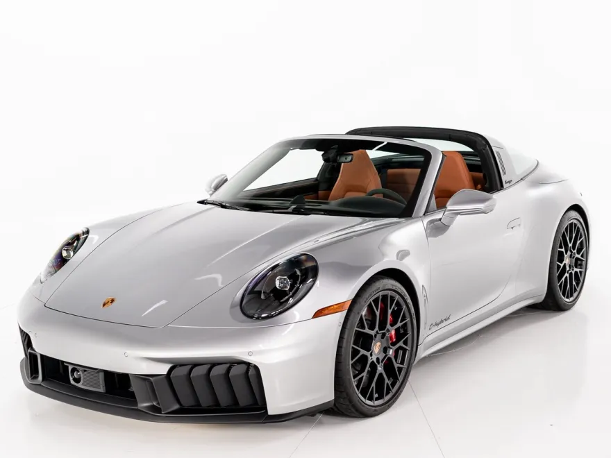 2025 Porsche 911 Targa 4 GTS photo 1