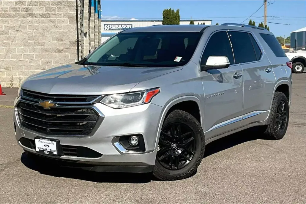 2021 Chevrolet Traverse Premier photo 1
