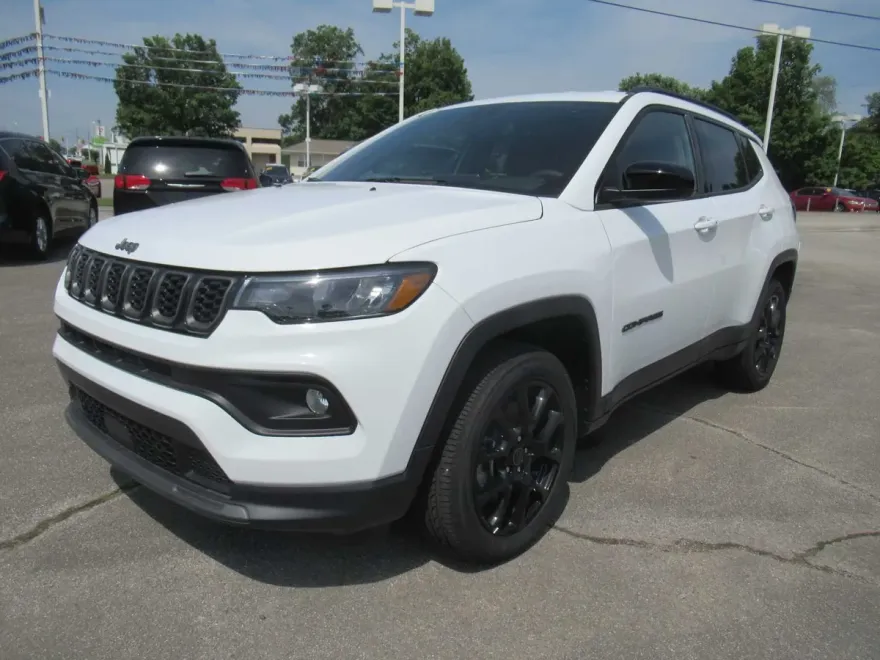 2025 Jeep Compass Latitude photo 1