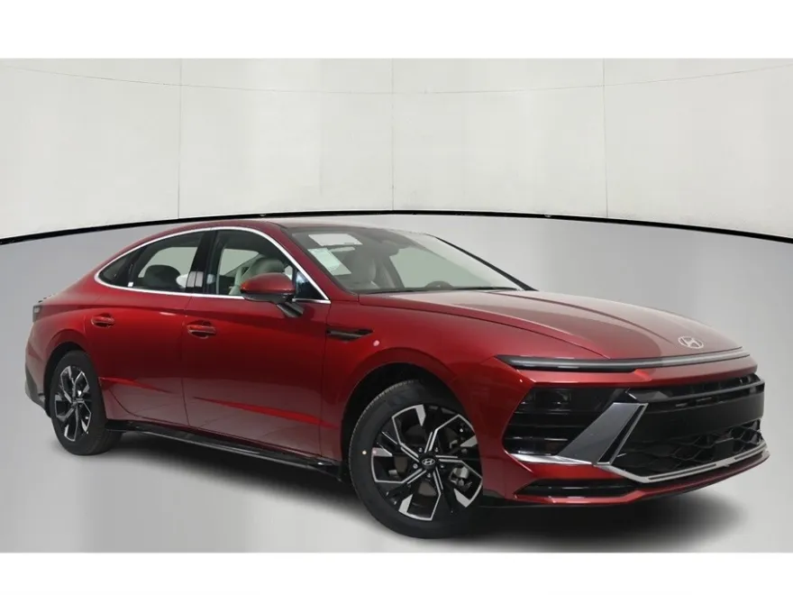2025 Hyundai Sonata SEL photo 1