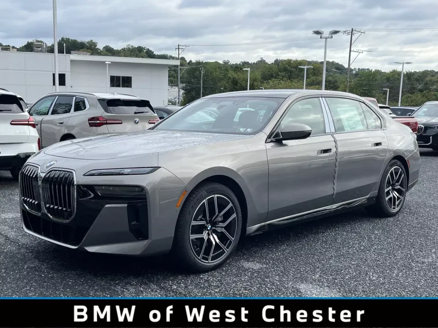 2026 Bmw 740i xDrive Sedan photo 1